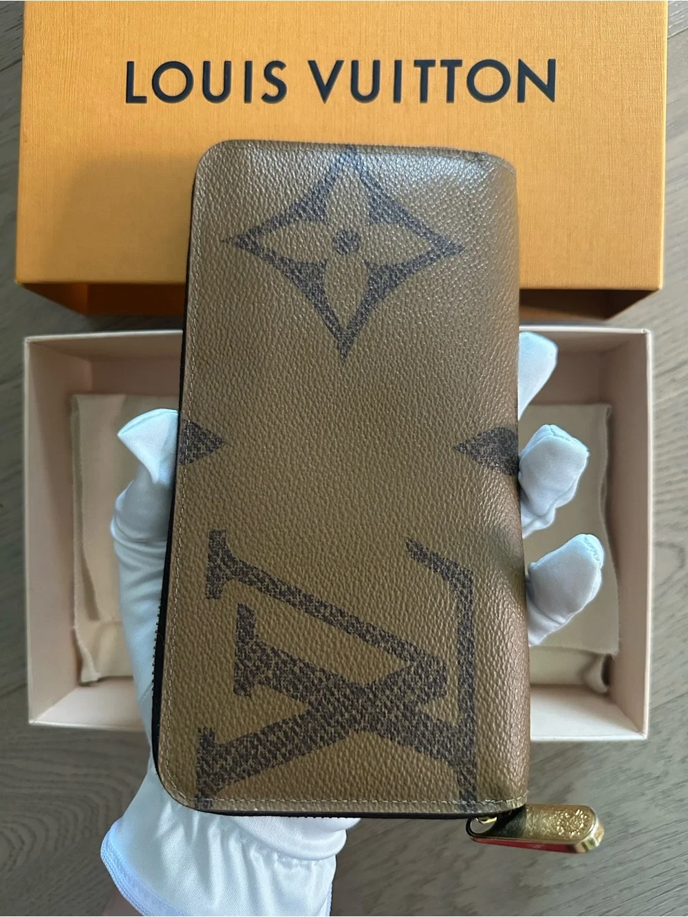 Louis Vuitton Monogram Giant Reverse Zippy Wallet Box & Dust Bag